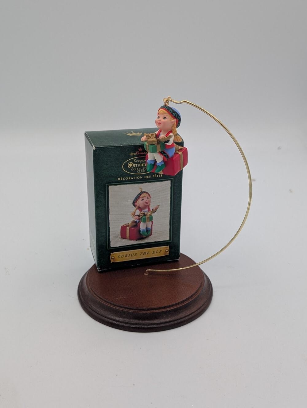 Hallmark Keepsake Curius the Elf Handcrafted Dated 2002 QXC4623